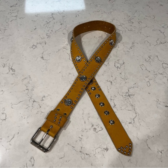 VINTAGE Leather Rhinestone Studded Belt Size 32 - Picture 3 of 7